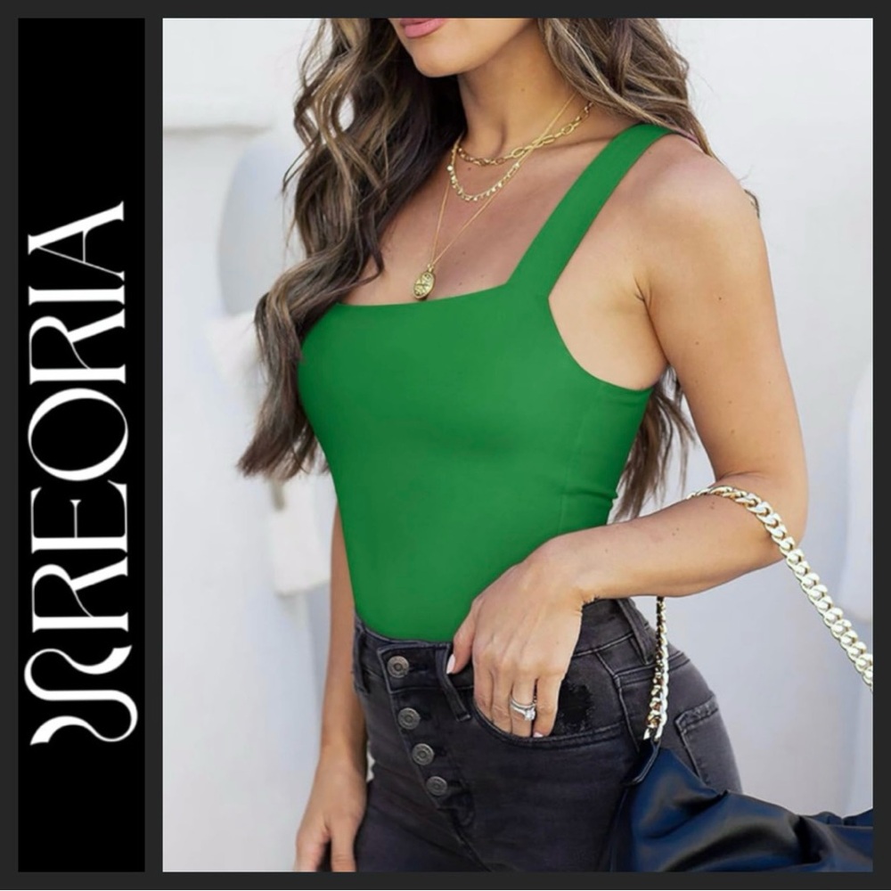 NWOT ReoRia Butsmooth Vibrant Green Square Neck Bodysuit